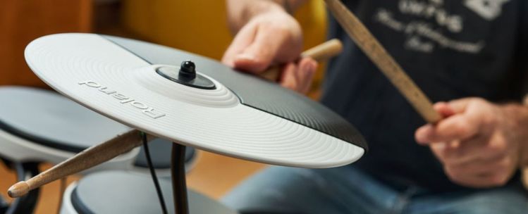 V-DRUMS: Scopri la Serie TD-02